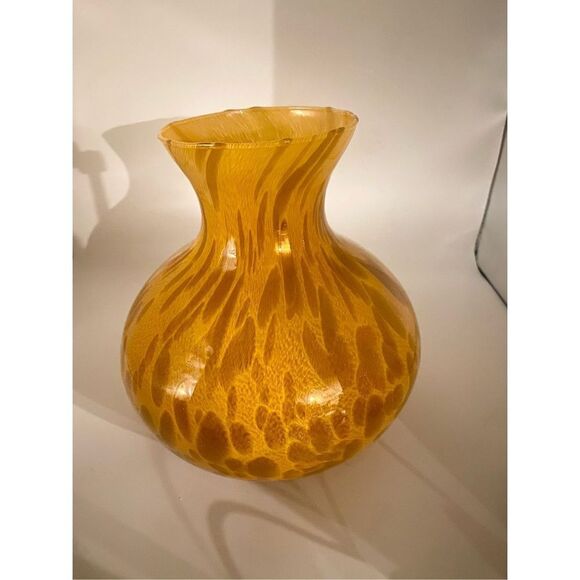 Maestri Vetrai 10” Hand blown Art Glass Vase, made Amber Brown - Picture 6 of 10